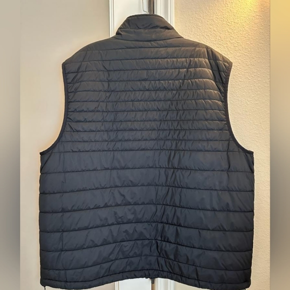 Lands End Black Vest - Picture 2 of 5